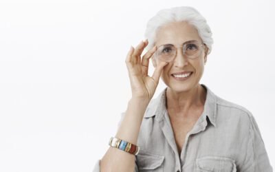 O Futuro da Visão: Lentes Intraoculares Premium e a Independência dos Óculos após os 50 Anos